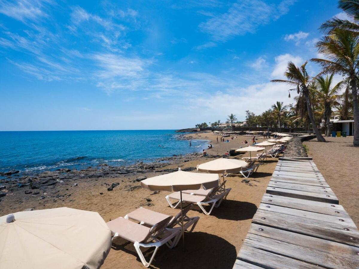 Playa Roca Beach Costa Teguise Exterior foto